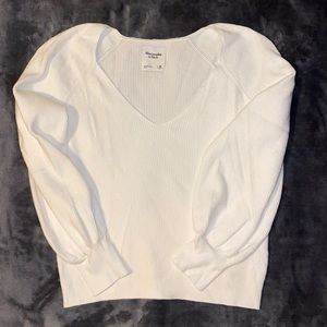 Abercrombie & Fitch sweater